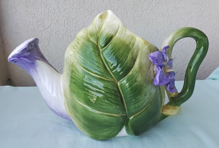 Pichet arrosoir barbotine