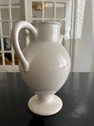 Pichet blanc, années 50