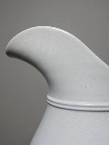 Pichet broc de toilette en faïence blanche ancienne Pexonne France