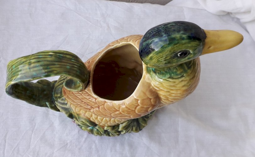 Pichet canard barbotine