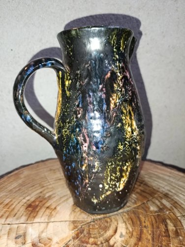 pichet coulure multicouleur en gres la borne? signé Baudat en bon etat