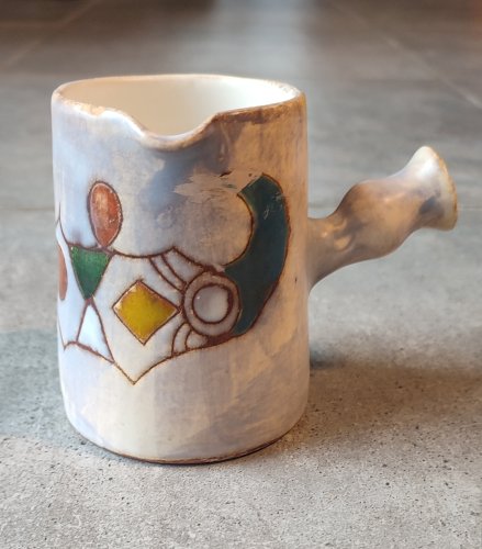 Pichet crémier en céramique signé Marie-Christine Treinen 