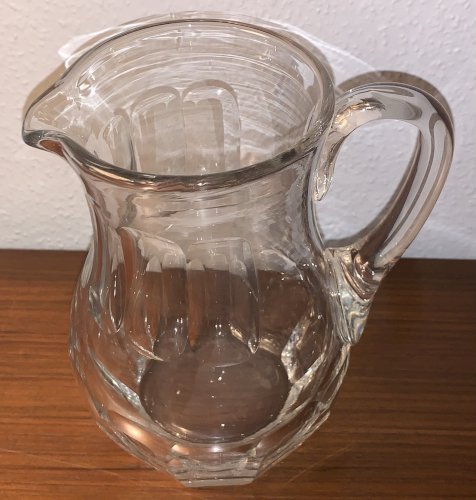pichet en cristal taillé de Baccarat modèle Harcourt ou Talleyrand
