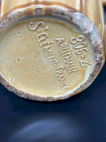 Pichet en faïence Saint Clément  Artichaut 