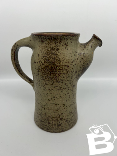 pichet en grés Le Cep