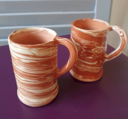 Pichet et 3 mugs en céramique