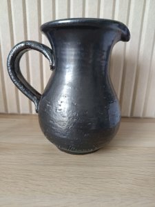 ? Pichet grès noir signé Jean Marais • céramique art • 18cm vintage collector