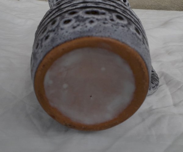 Pichet gris en céramique