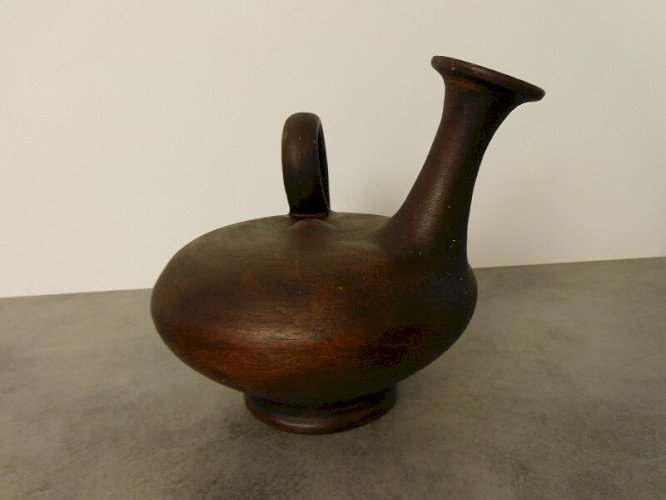 PICHET GUTTUS EN TERRE J. SUMOHRE