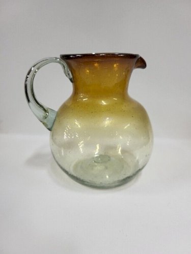 PICHET OU BROC EN VERRE DE BIOT