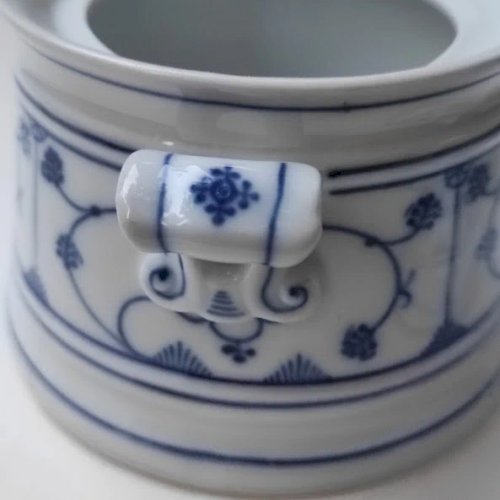Pichet ou pot à lait et Sucrier anciens en porcelaine Allemande Ct Altwasser Silésia