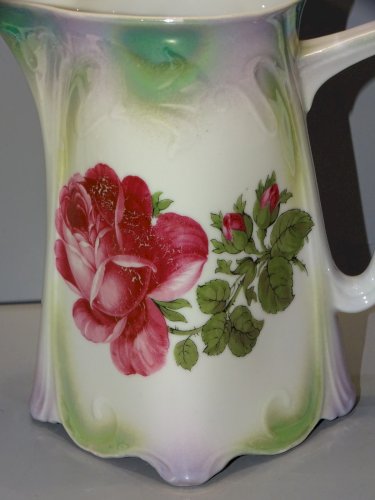 -PICHET PORCELAINE A DECOR DE ROSES N°982 SANS MARQUE APPARENTE déco Table  D