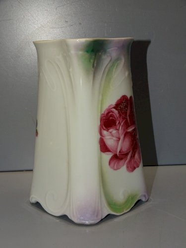 -PICHET PORCELAINE A DECOR DE ROSES N°982 SANS MARQUE APPARENTE déco Table  D