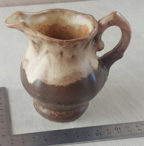 Pichet / pot à lait, en céramique, Vallauris ^