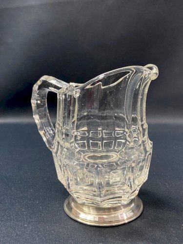 Pichet pot à lait en verre sur monture en argent massif Minerve 1er titre