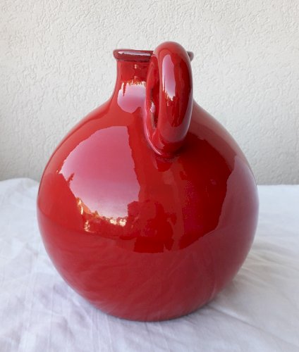 Pichet rouge céramique