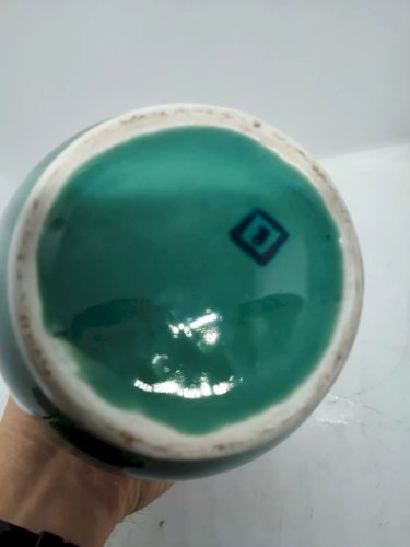 Pichet / vase dans le gout des productions de denbac poincon à  identifié en bon etat