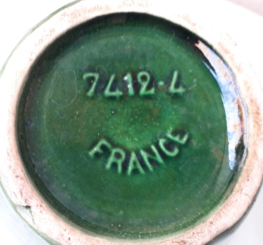 Pichet vert en céramique
