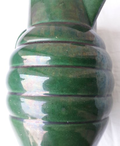 Pichet vert en céramique
