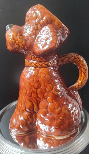 Pichet zoomorphe en céramique chien caniche années 50–60 