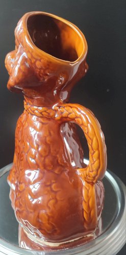 Pichet zoomorphe en céramique chien caniche années 50–60 