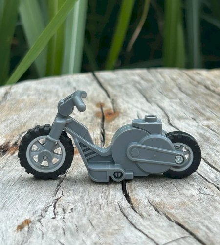 Pièce/accessoire Lego moto grise