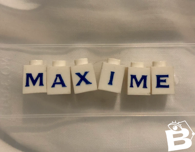 Pièces de Lego lettres Maxime