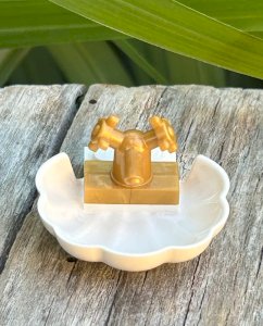 Lego shell sink parts/accessories plus faucet