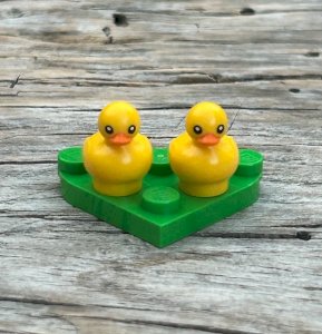 Lego pieces/accessories small ducks