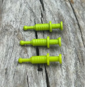 Lego pieces/accessories green syringes