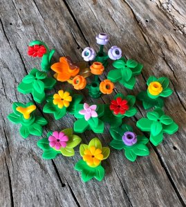 Lego garden and flower theme pieces/accessories