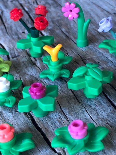 Pièces/accessoires Lego théme jardin