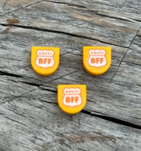 Lego pieces/accessories