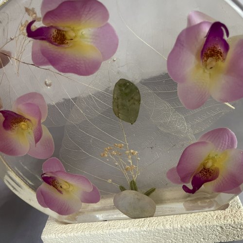 Pied de lampe à poser inclusions lumineuses fleur orchidée rose Phénix Créations
