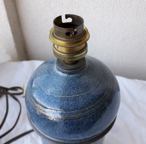 Pied de lampe bleu