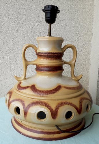 Pied de lampe de sol