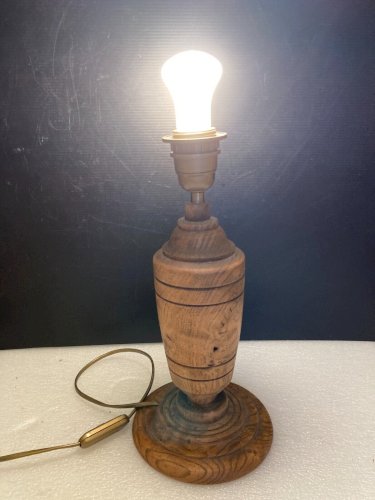 Pied de lampe en bois tourné vintage brutaliste décoration brut artisanat