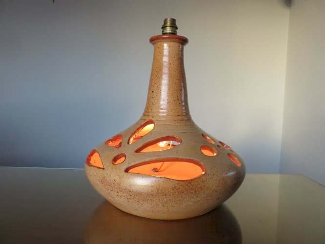 PIED DE LAMPE EN CERAMIQUE SIGNE DOUBLE ECLAIRAGE ANNEES 50 60 