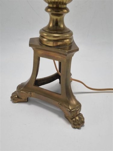 Pied de lampe en laiton à pattes de lion