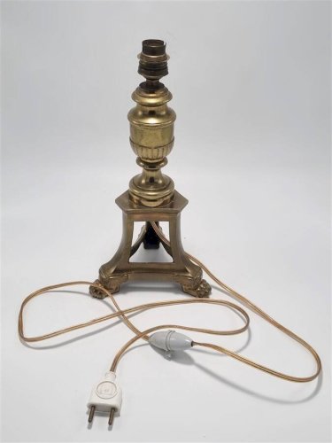 Pied de lampe en laiton à pattes de lion