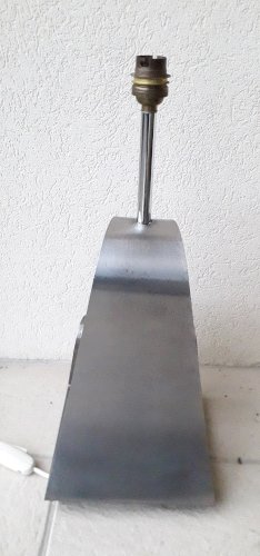 Pied de lampe en métal