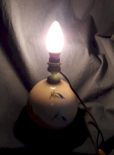 Pied de lampe en opaline