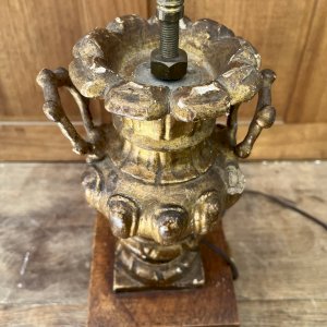 Pied de lampe