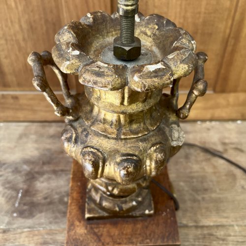 Pied de lampe