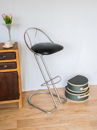 Pierre, la paire de tabourets de bar chromés N°33