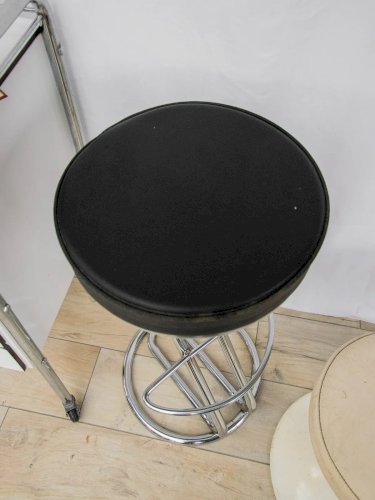 Pierre, le tabouret de bar chrome et cuir N°34
