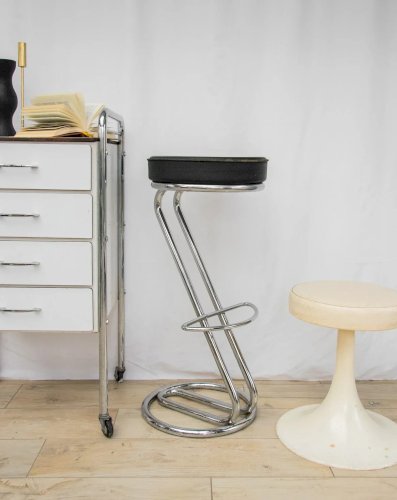 Pierre, le tabouret de bar chrome et cuir N°34