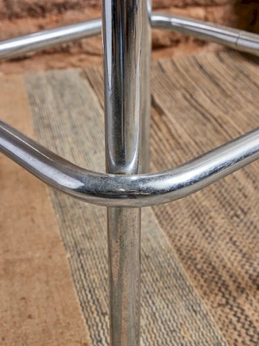 Pierre, le tabouret de bar chromé N°31