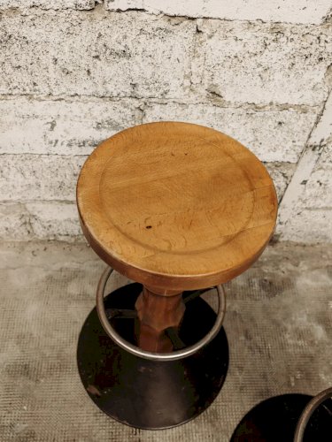 Pierre, le tabouret de bar en bois N°22