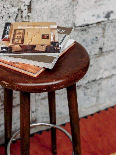 Pierre, le tabouret de bar en bois N°6